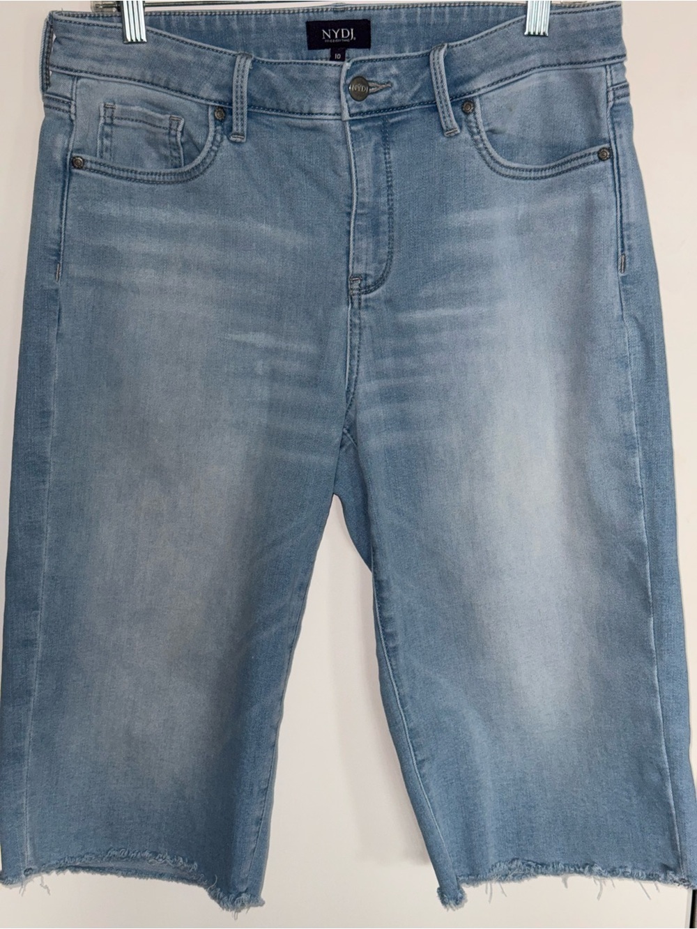 NYDJ Women’s Kristie Light Blue Denim Shorts Size 10